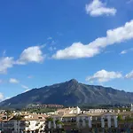 Plaza San Pedro 게스트하우스 *