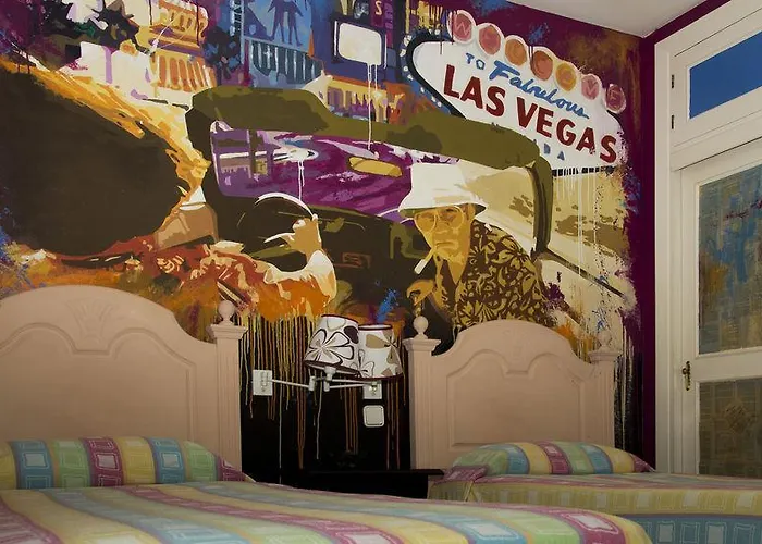 Plaza San Pedro Konukevi *