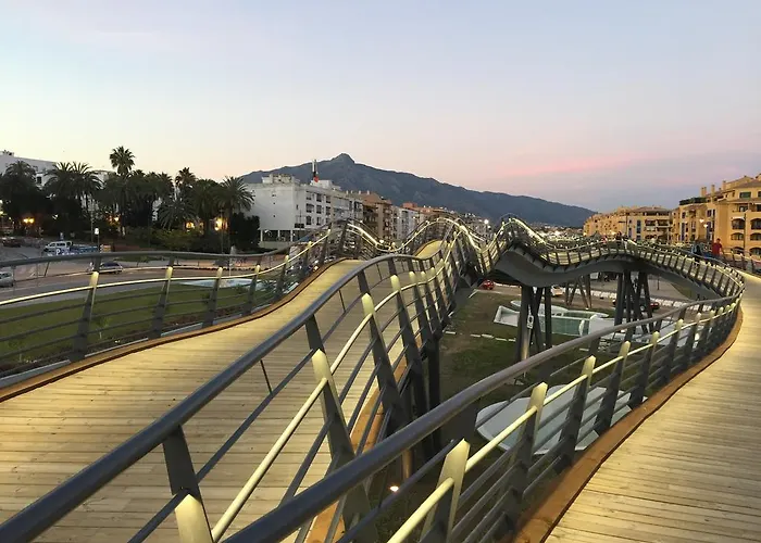 Konukevi Plaza San Pedro Marbella