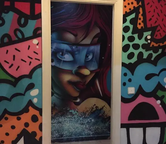 Plaza San Pedro Konukevi *