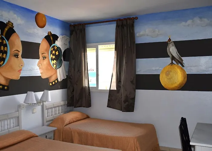 Konukevi Plaza San Pedro Marbella