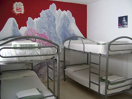 Plaza San Pedro Konukevi *