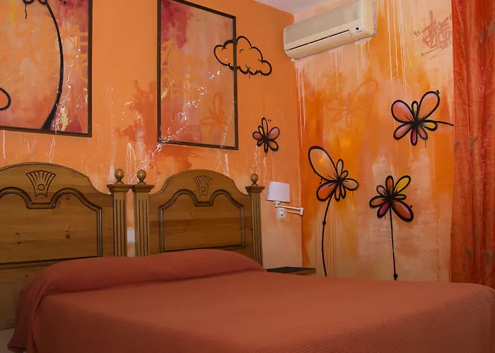 Plaza San Pedro Konukevi Marbella